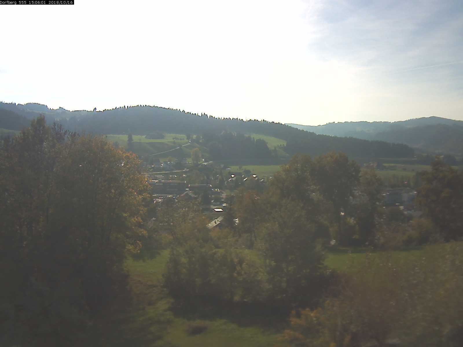 Webcam-Bild: Aussicht vom Dorfberg in Langnau 20181016-150601
