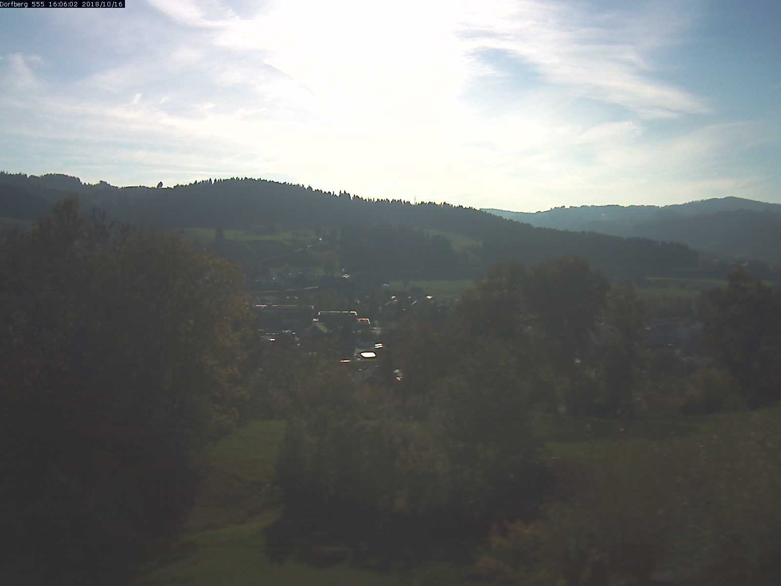 Webcam-Bild: Aussicht vom Dorfberg in Langnau 20181016-160601