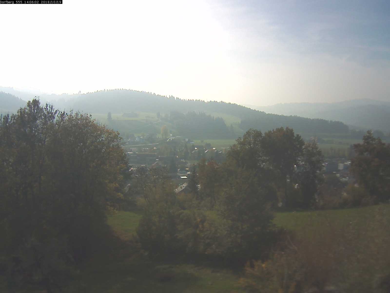 Webcam-Bild: Aussicht vom Dorfberg in Langnau 20181019-140601