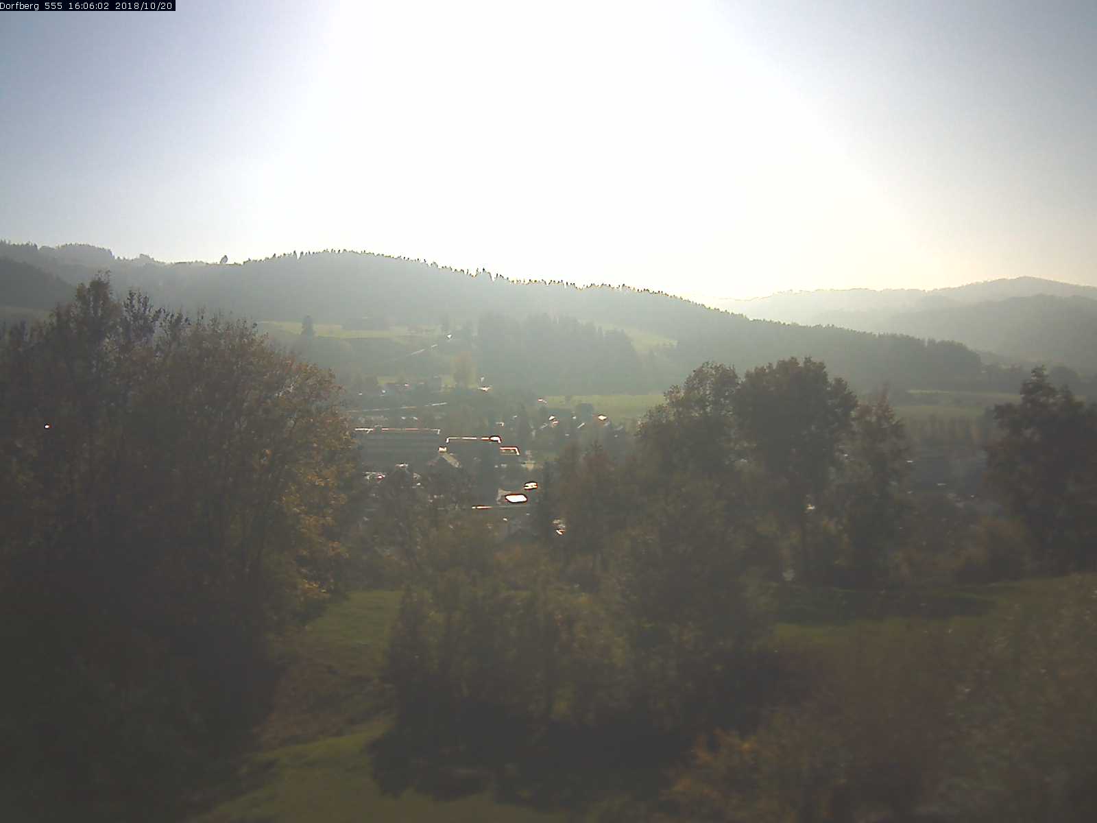 Webcam-Bild: Aussicht vom Dorfberg in Langnau 20181020-160601