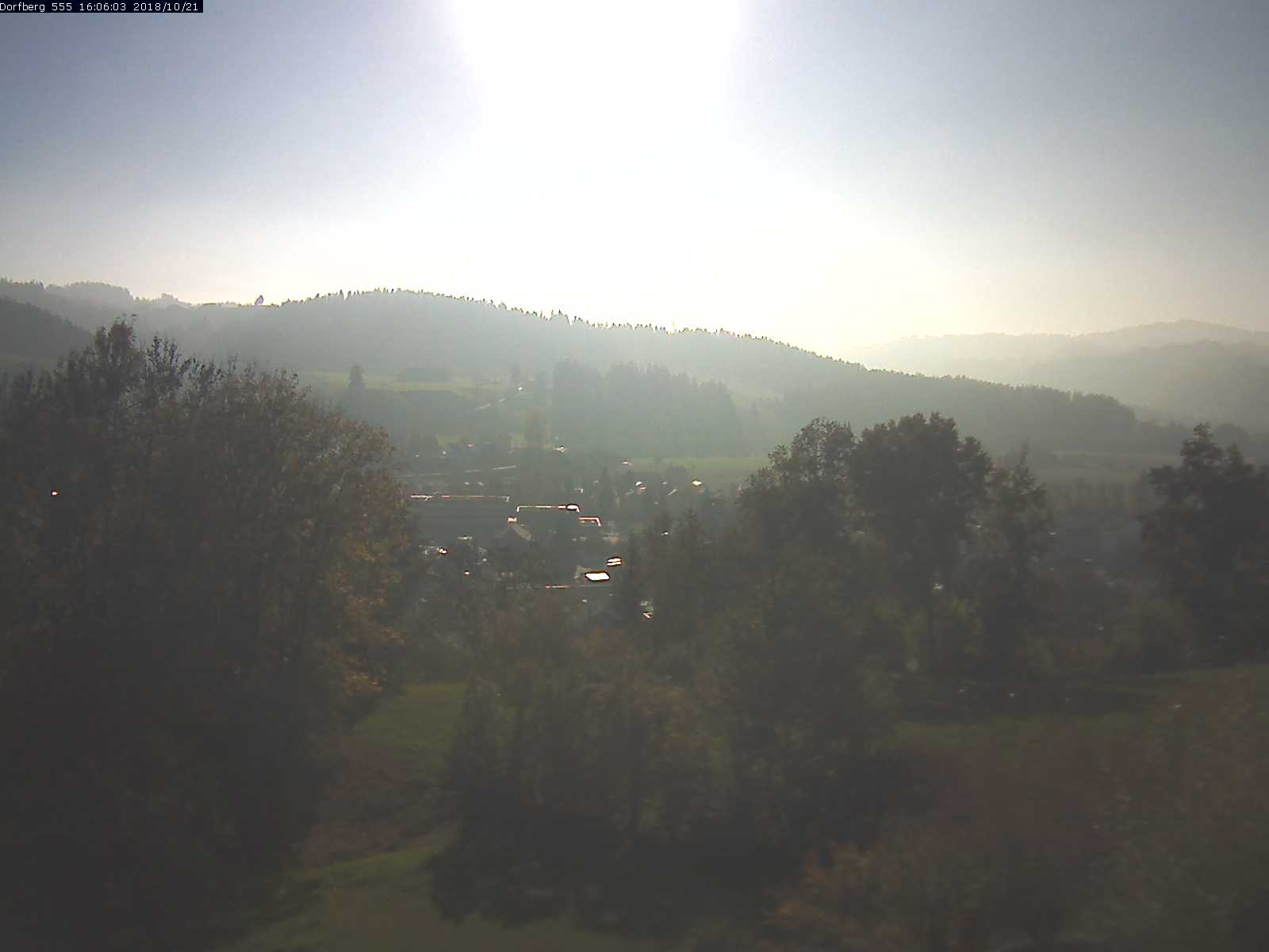 Webcam-Bild: Aussicht vom Dorfberg in Langnau 20181021-160601