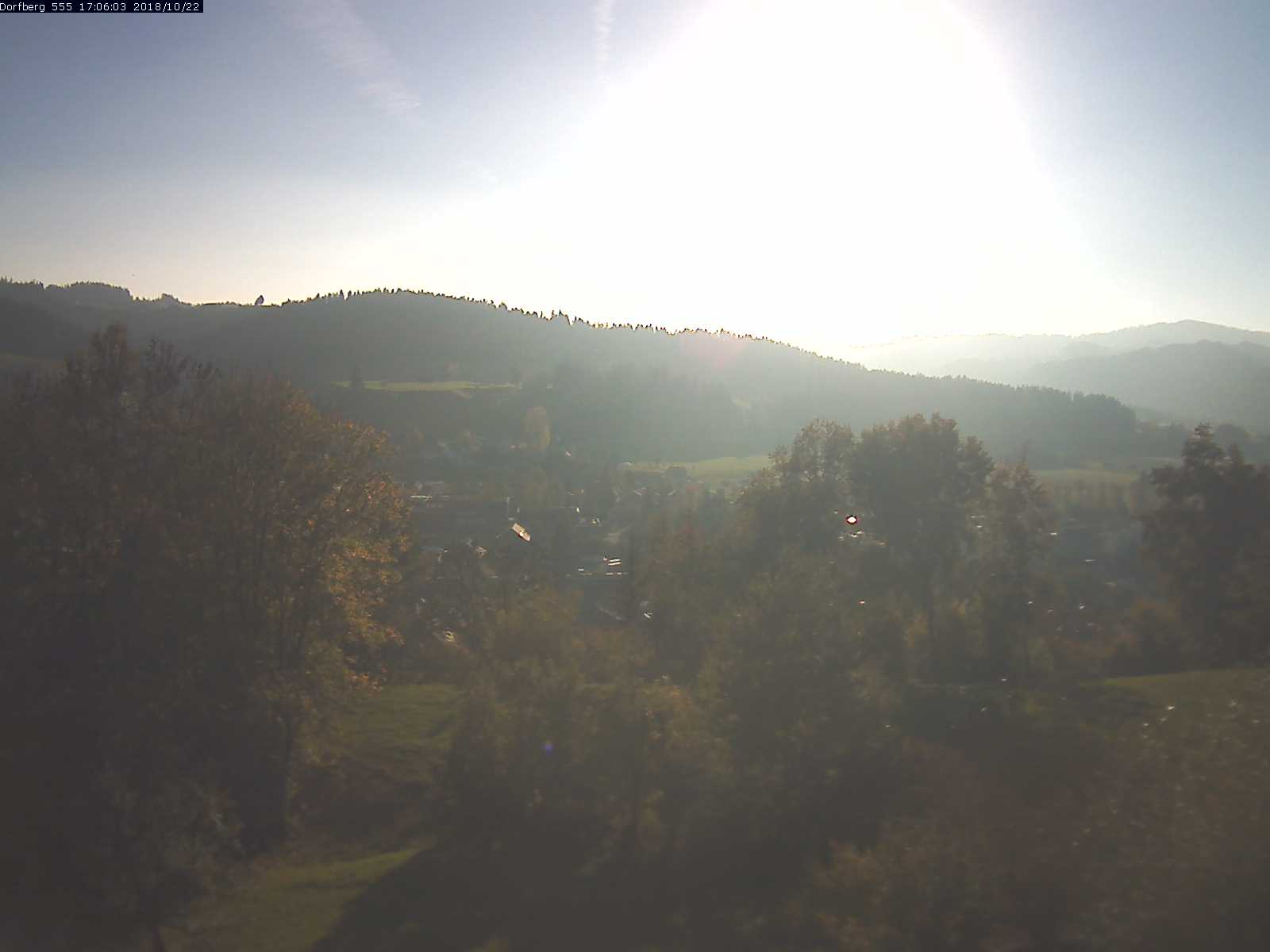 Webcam-Bild: Aussicht vom Dorfberg in Langnau 20181022-170602