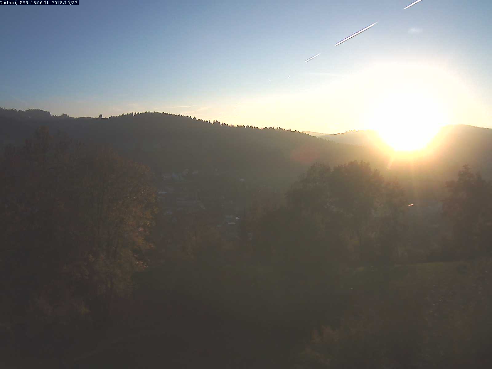 Webcam-Bild: Aussicht vom Dorfberg in Langnau 20181022-180601