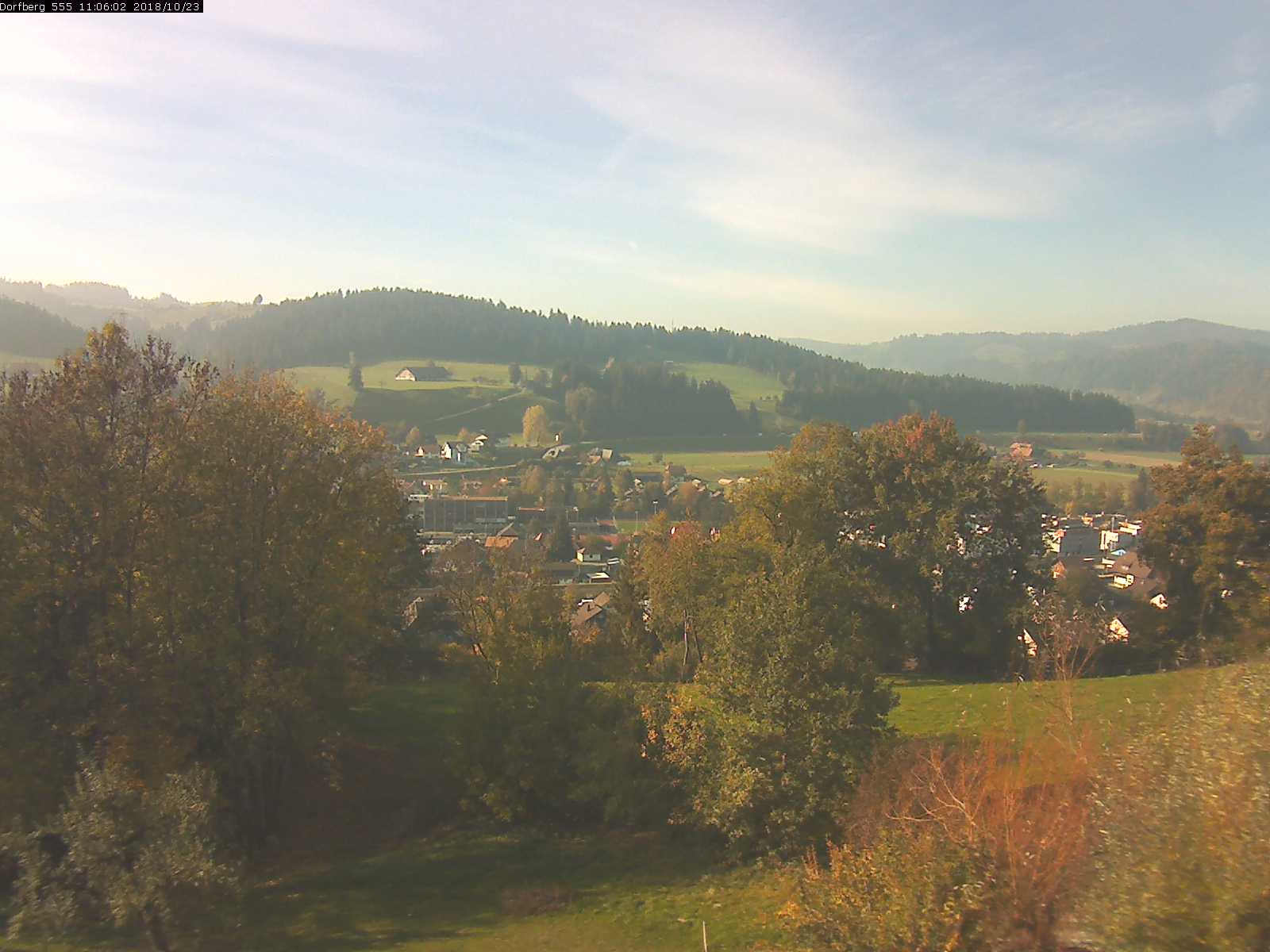 Webcam-Bild: Aussicht vom Dorfberg in Langnau 20181023-110601