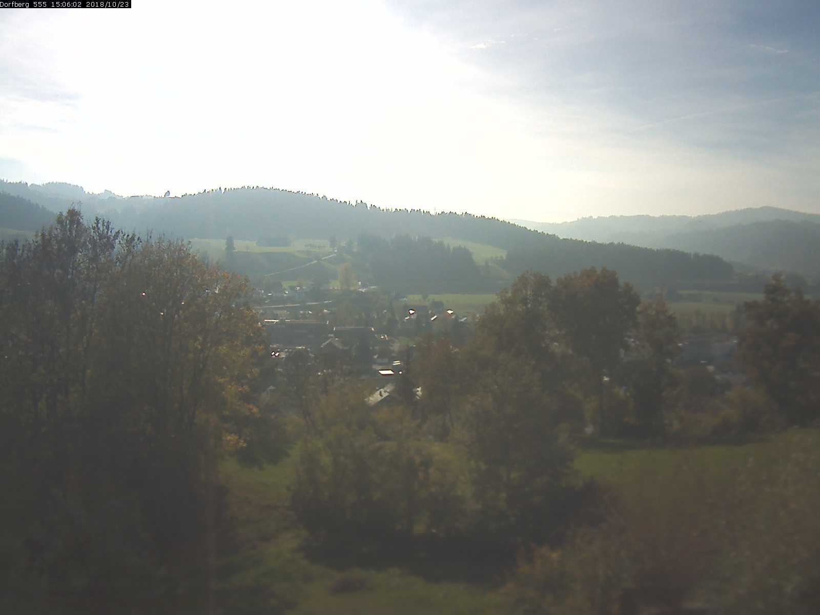 Webcam-Bild: Aussicht vom Dorfberg in Langnau 20181023-150601
