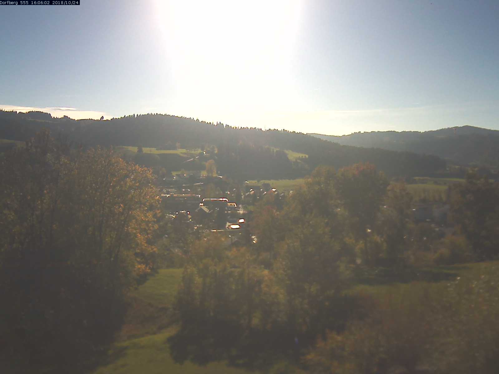 Webcam-Bild: Aussicht vom Dorfberg in Langnau 20181024-160601