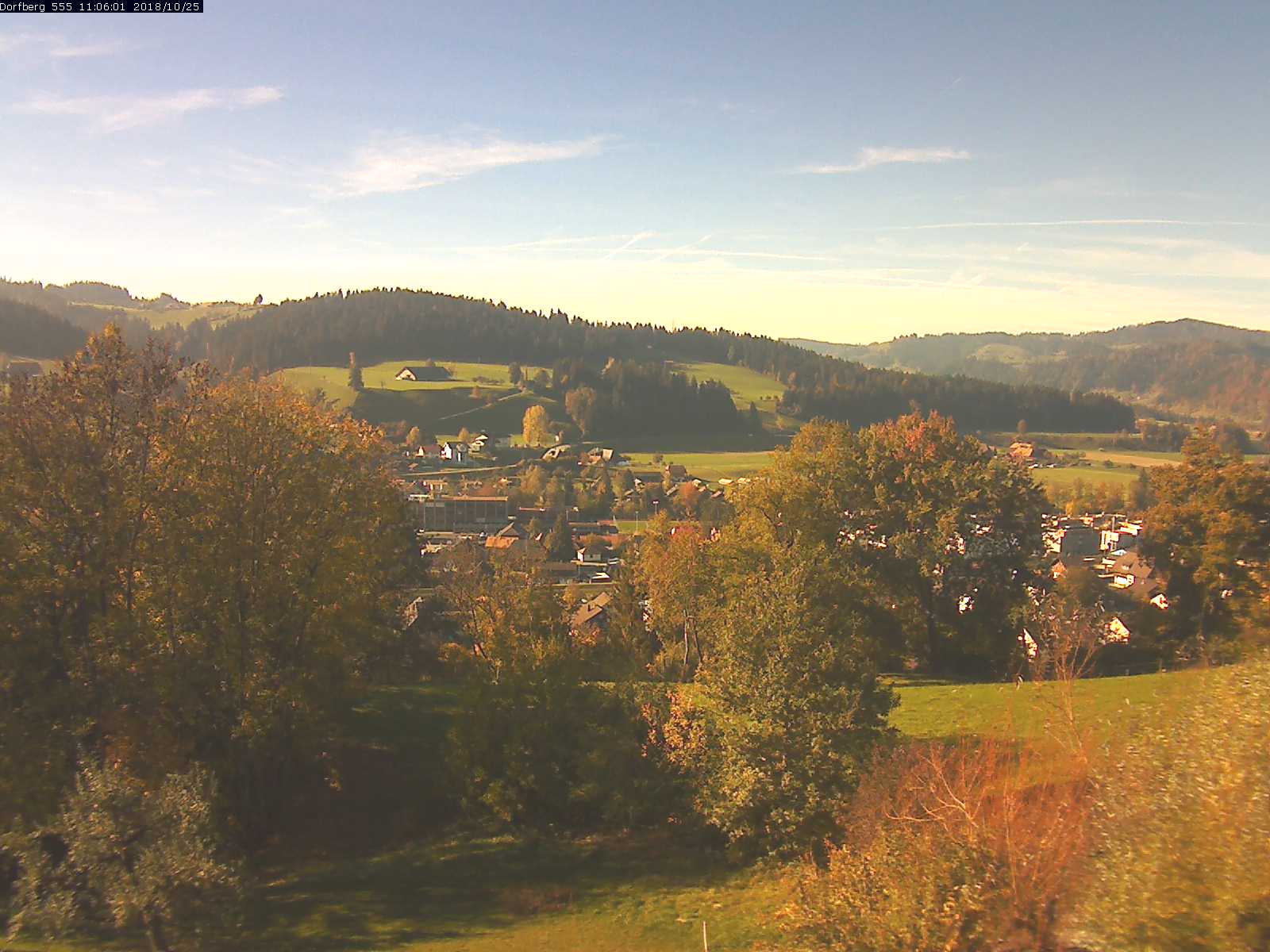 Webcam-Bild: Aussicht vom Dorfberg in Langnau 20181025-110601