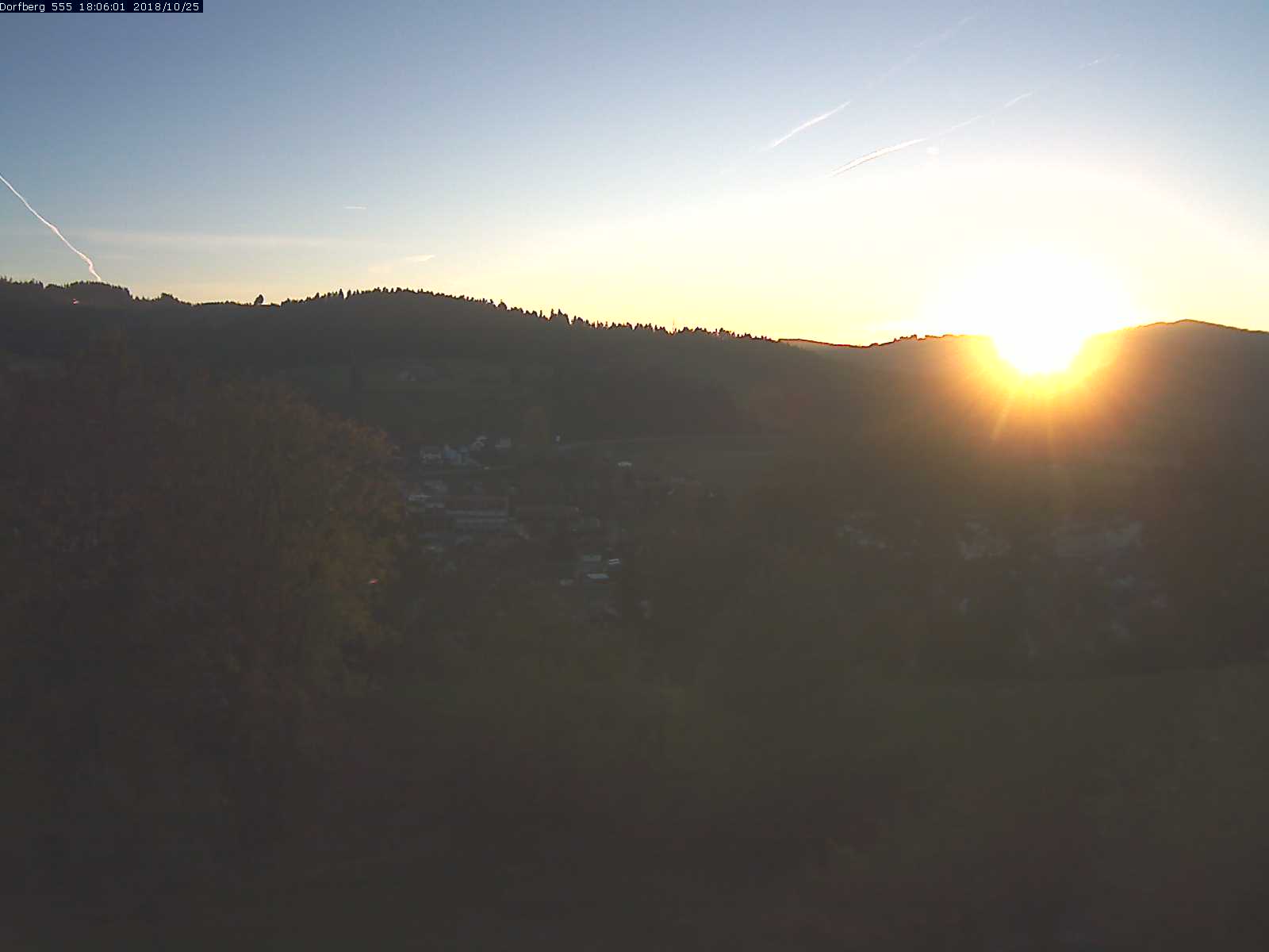Webcam-Bild: Aussicht vom Dorfberg in Langnau 20181025-180601