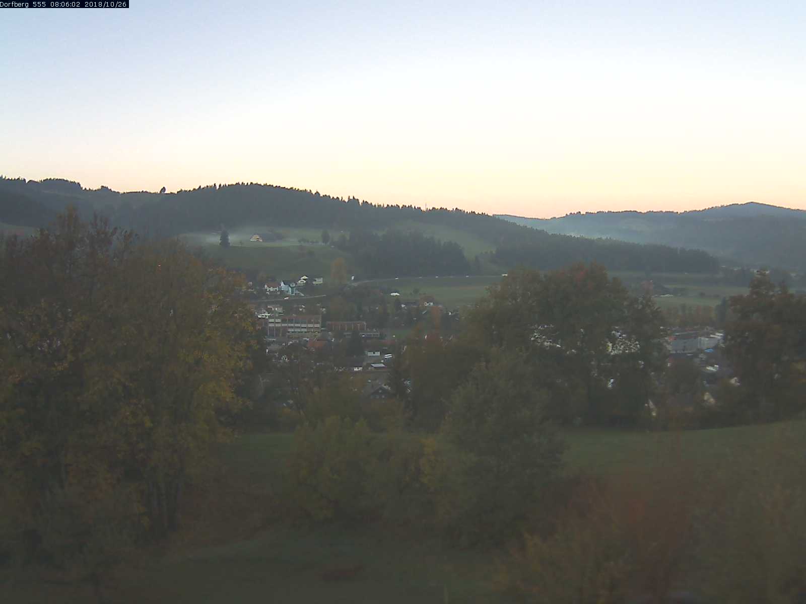 Webcam-Bild: Aussicht vom Dorfberg in Langnau 20181026-080601