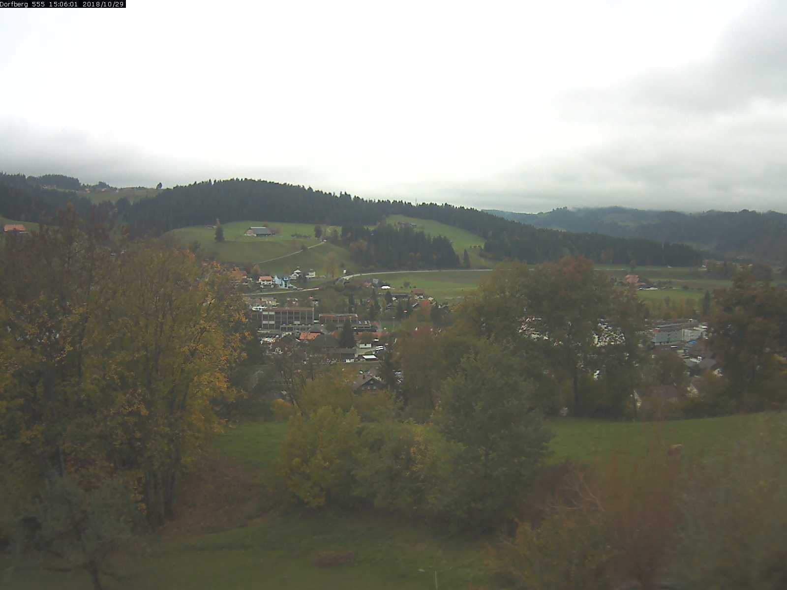 Webcam-Bild: Aussicht vom Dorfberg in Langnau 20181029-150601