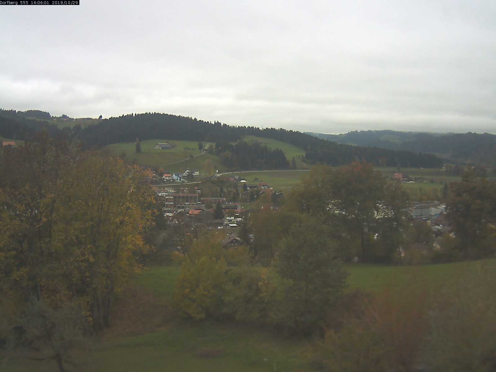 Webcam-Bild: Aussicht vom Dorfberg in Langnau 20181029-160601