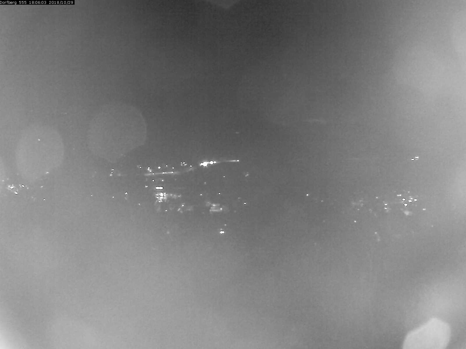 Webcam-Bild: Aussicht vom Dorfberg in Langnau 20181029-180601