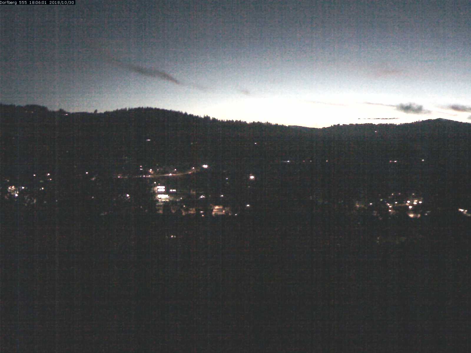 Webcam-Bild: Aussicht vom Dorfberg in Langnau 20181030-180601