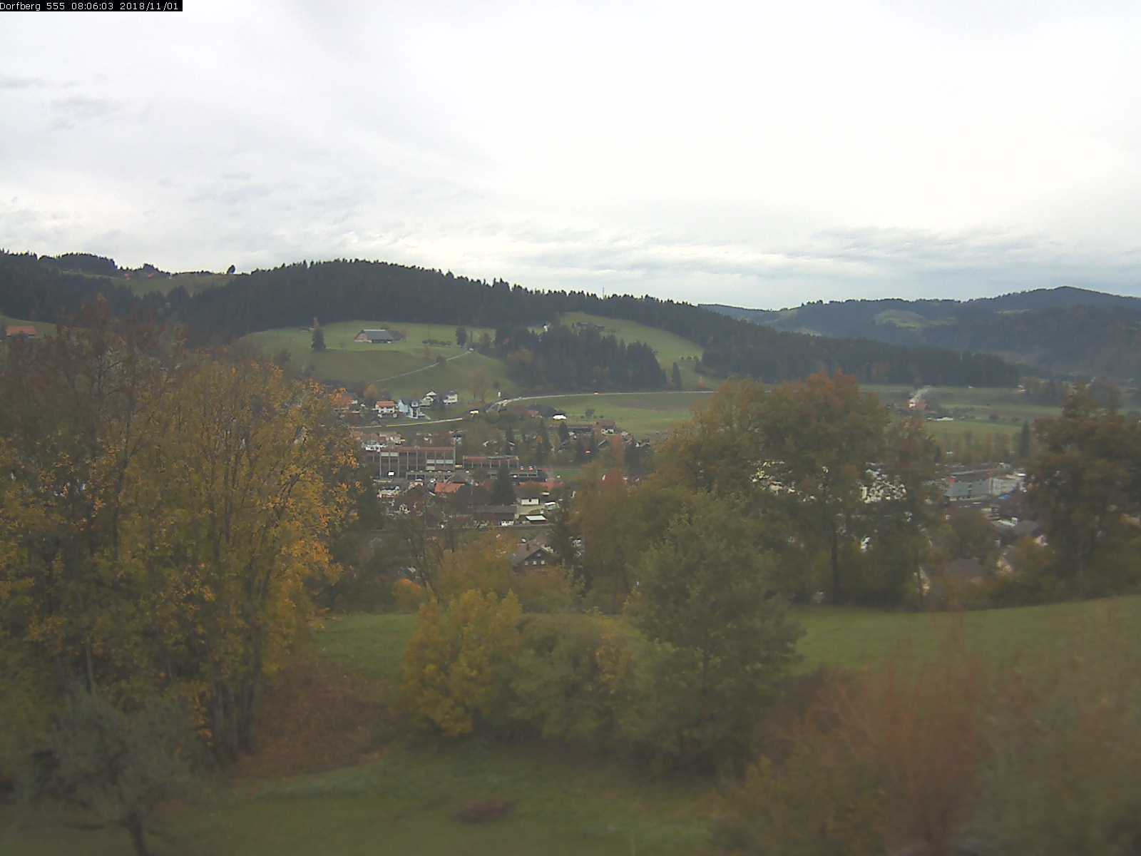 Webcam-Bild: Aussicht vom Dorfberg in Langnau 20181101-080601