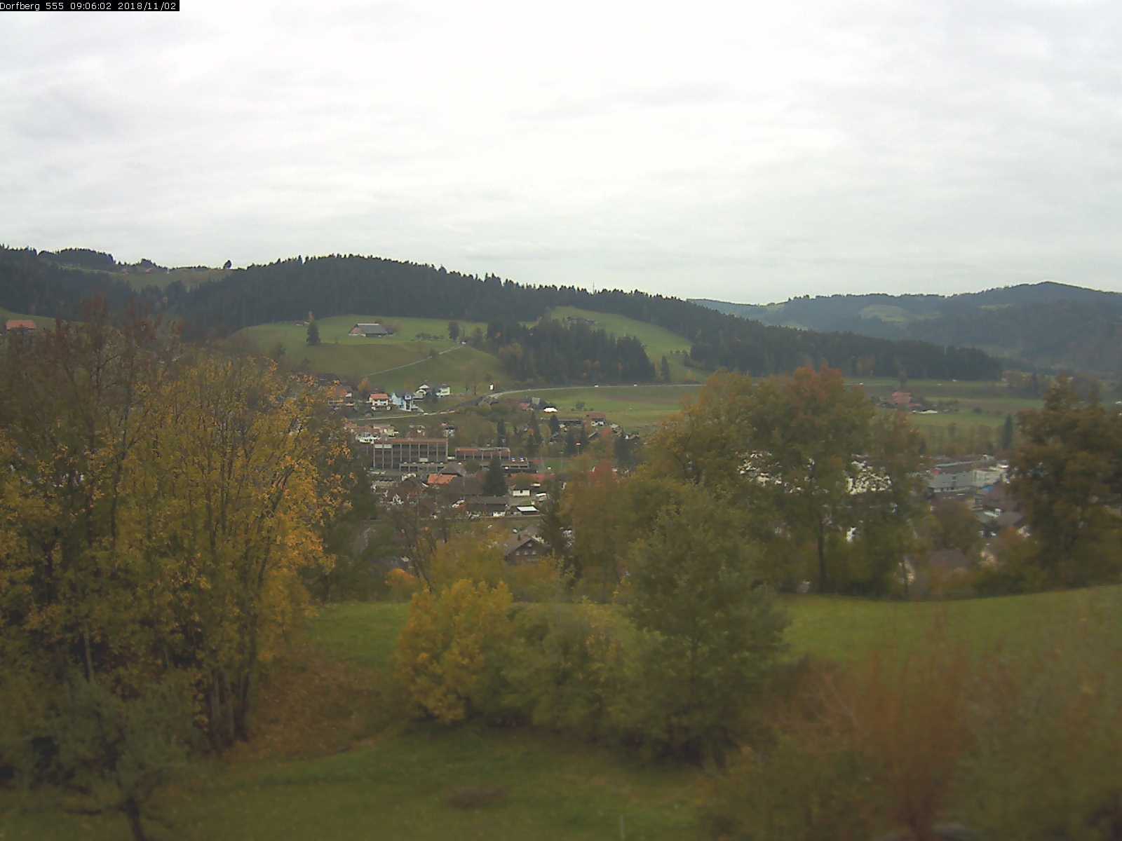Webcam-Bild: Aussicht vom Dorfberg in Langnau 20181102-090601