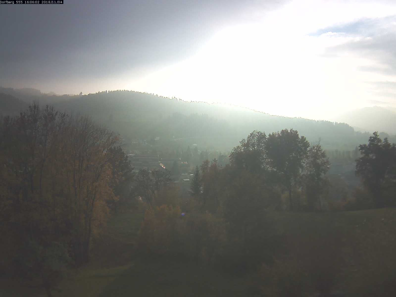 Webcam-Bild: Aussicht vom Dorfberg in Langnau 20181104-160601