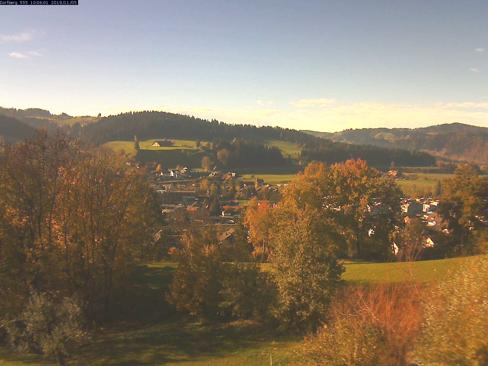 Webcam-Bild: Aussicht vom Dorfberg in Langnau 20181105-100601