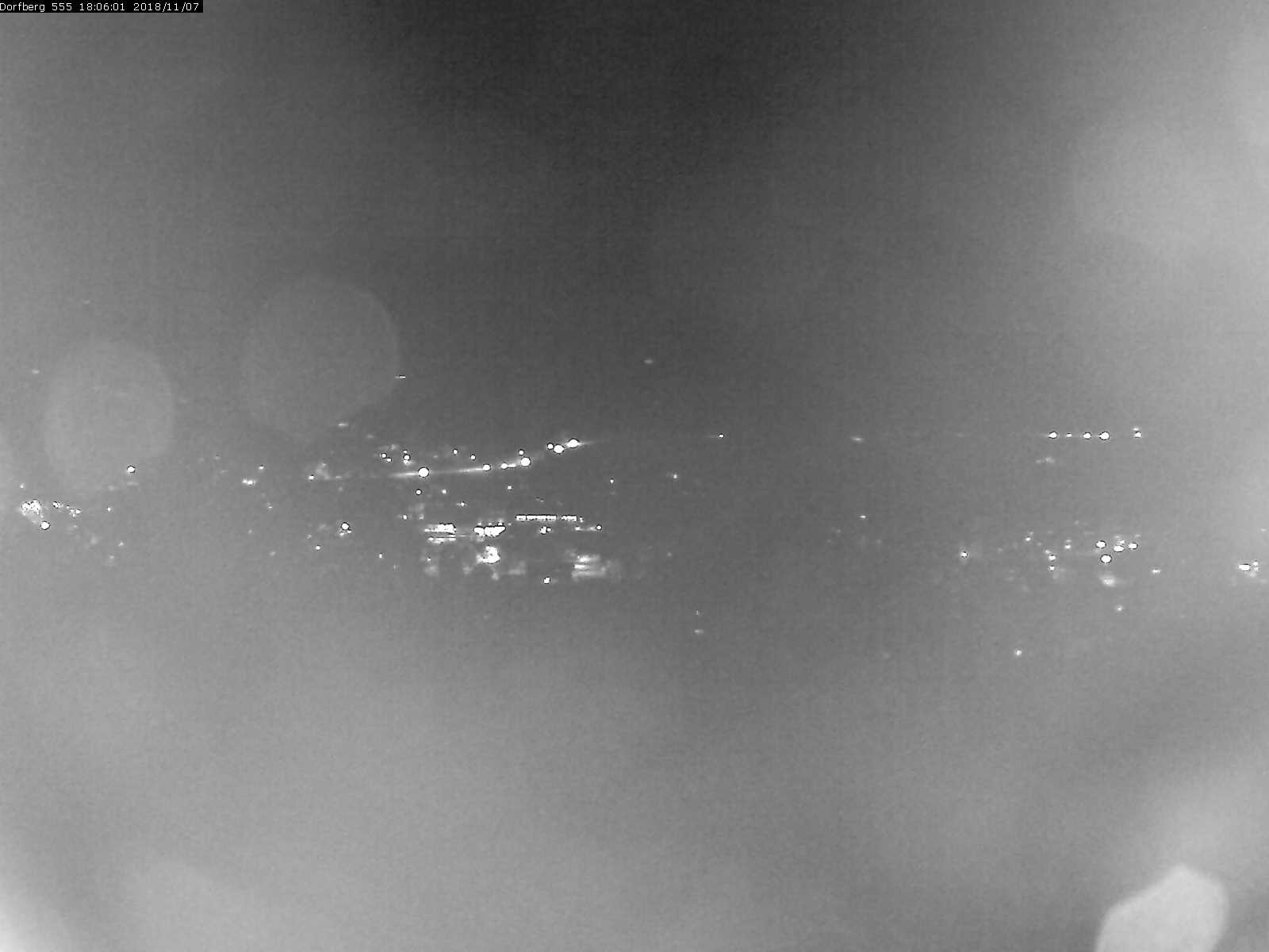 Webcam-Bild: Aussicht vom Dorfberg in Langnau 20181107-180601