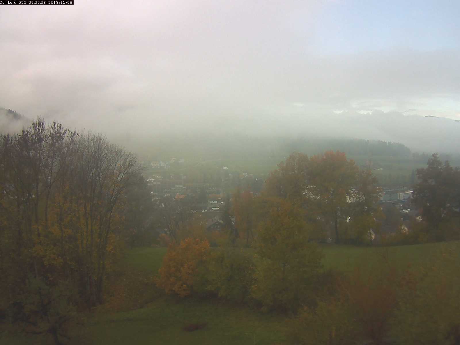 Webcam-Bild: Aussicht vom Dorfberg in Langnau 20181108-090601