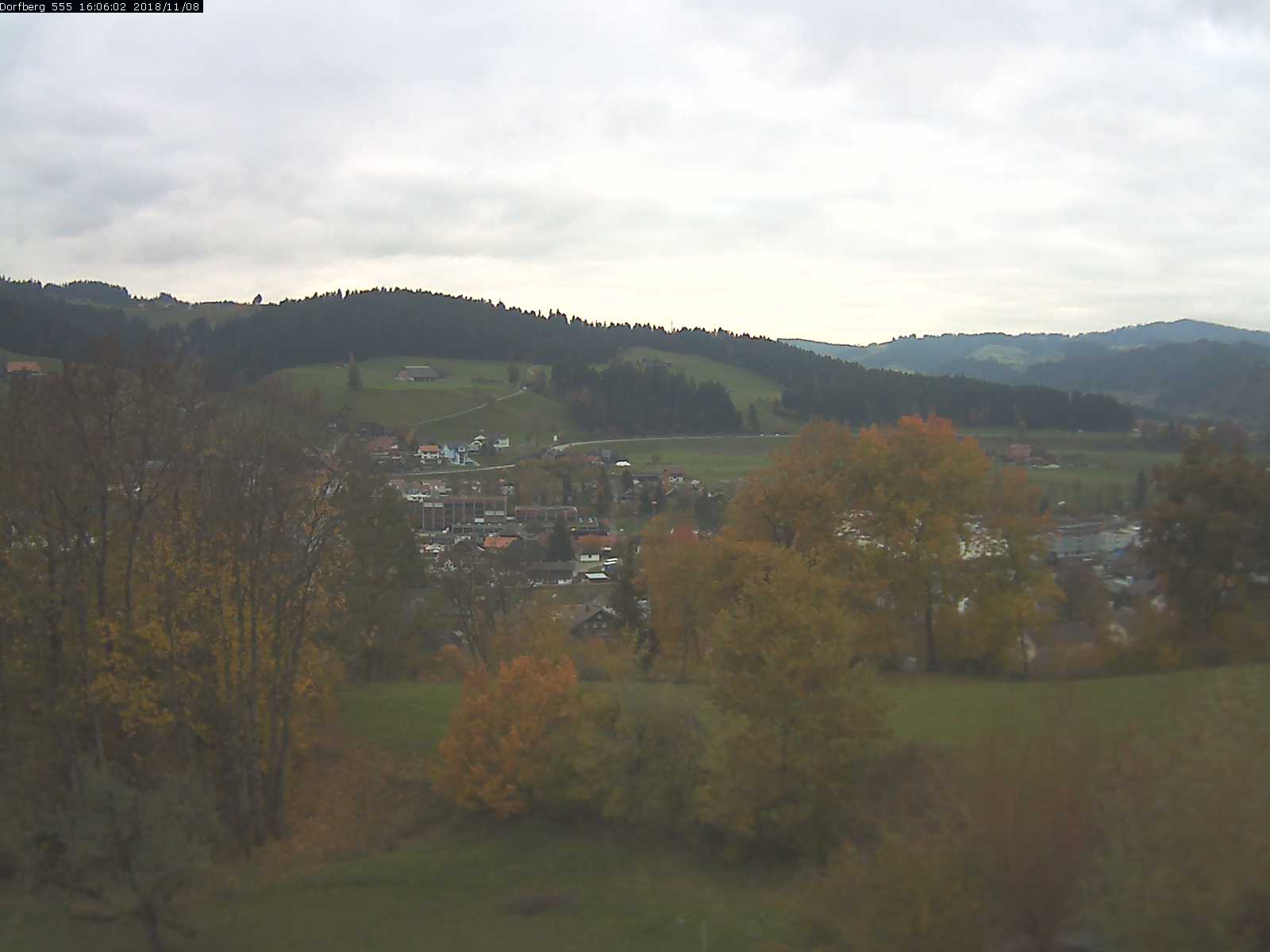 Webcam-Bild: Aussicht vom Dorfberg in Langnau 20181108-160601