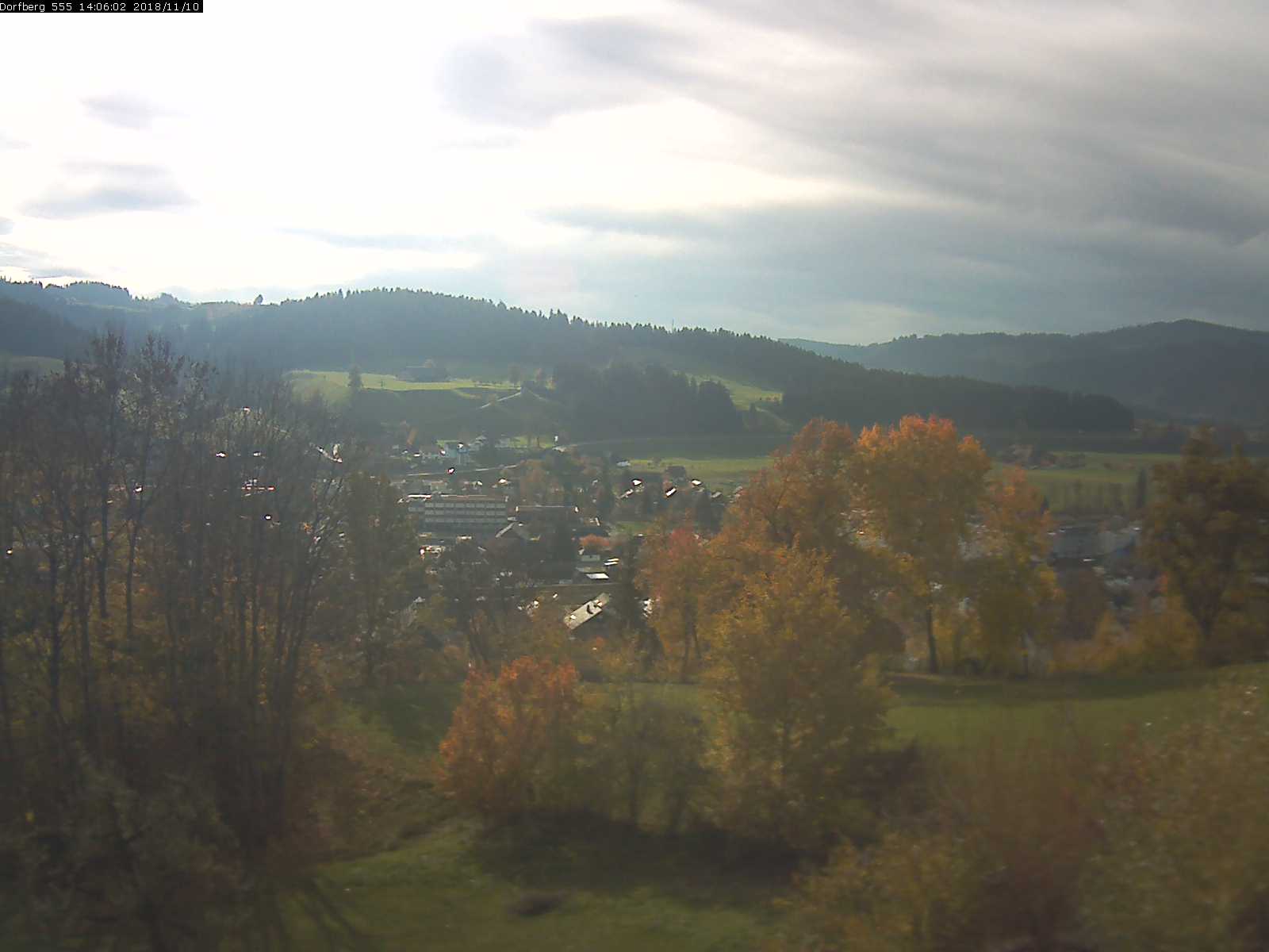 Webcam-Bild: Aussicht vom Dorfberg in Langnau 20181110-140601