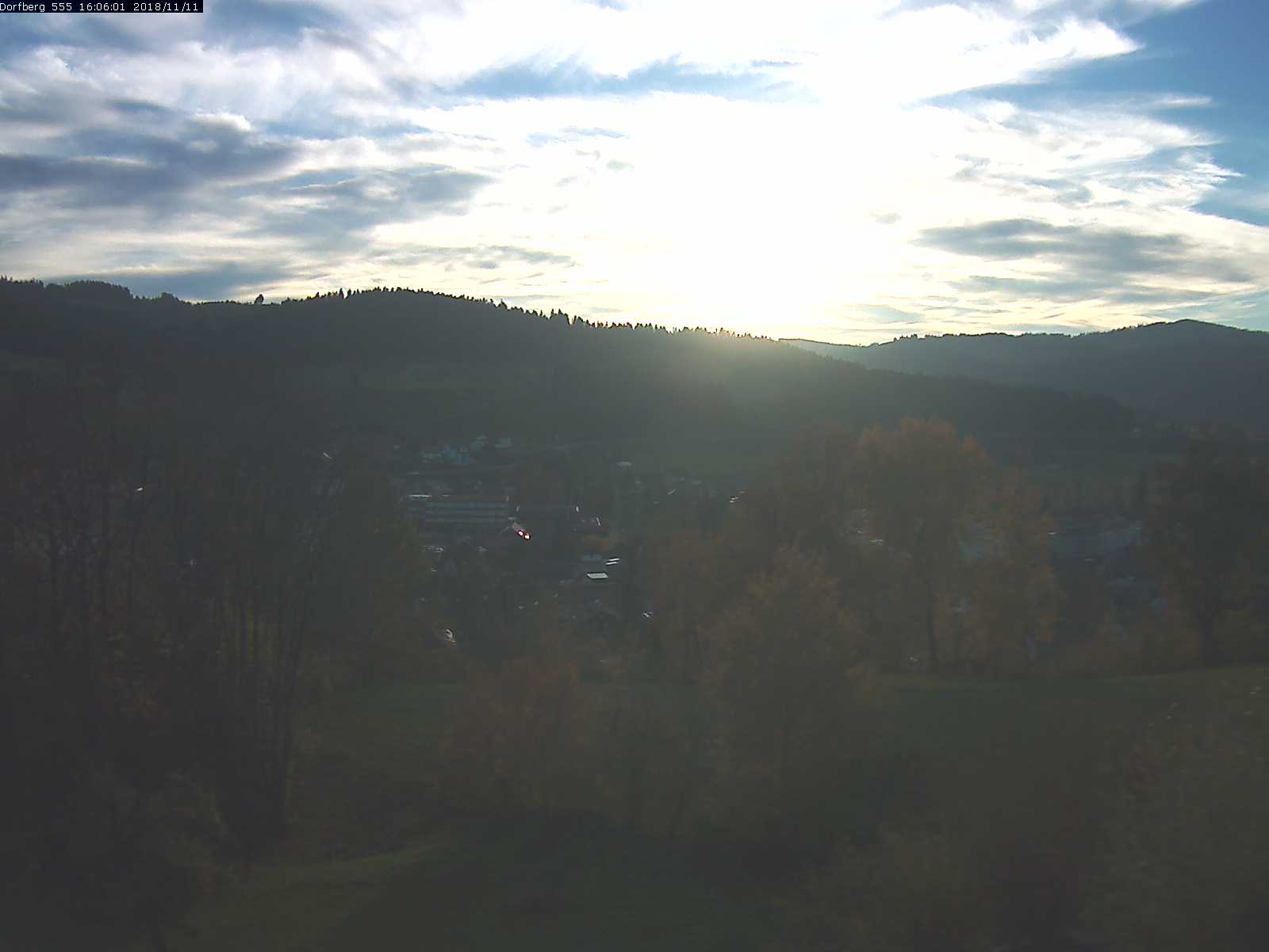 Webcam-Bild: Aussicht vom Dorfberg in Langnau 20181111-160601