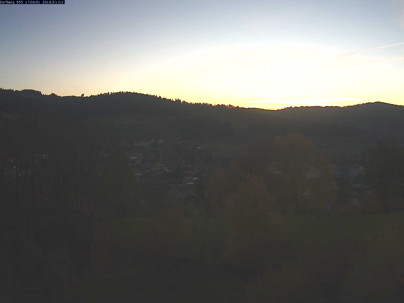Webcam-Bild: Aussicht vom Dorfberg in Langnau 20181112-170601
