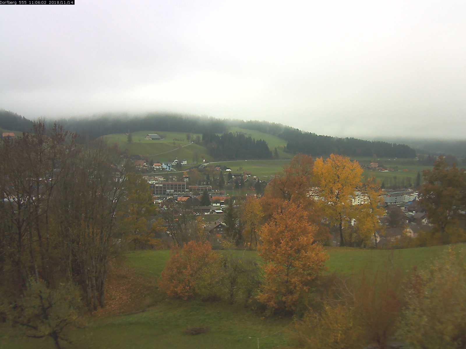 Webcam-Bild: Aussicht vom Dorfberg in Langnau 20181114-110601