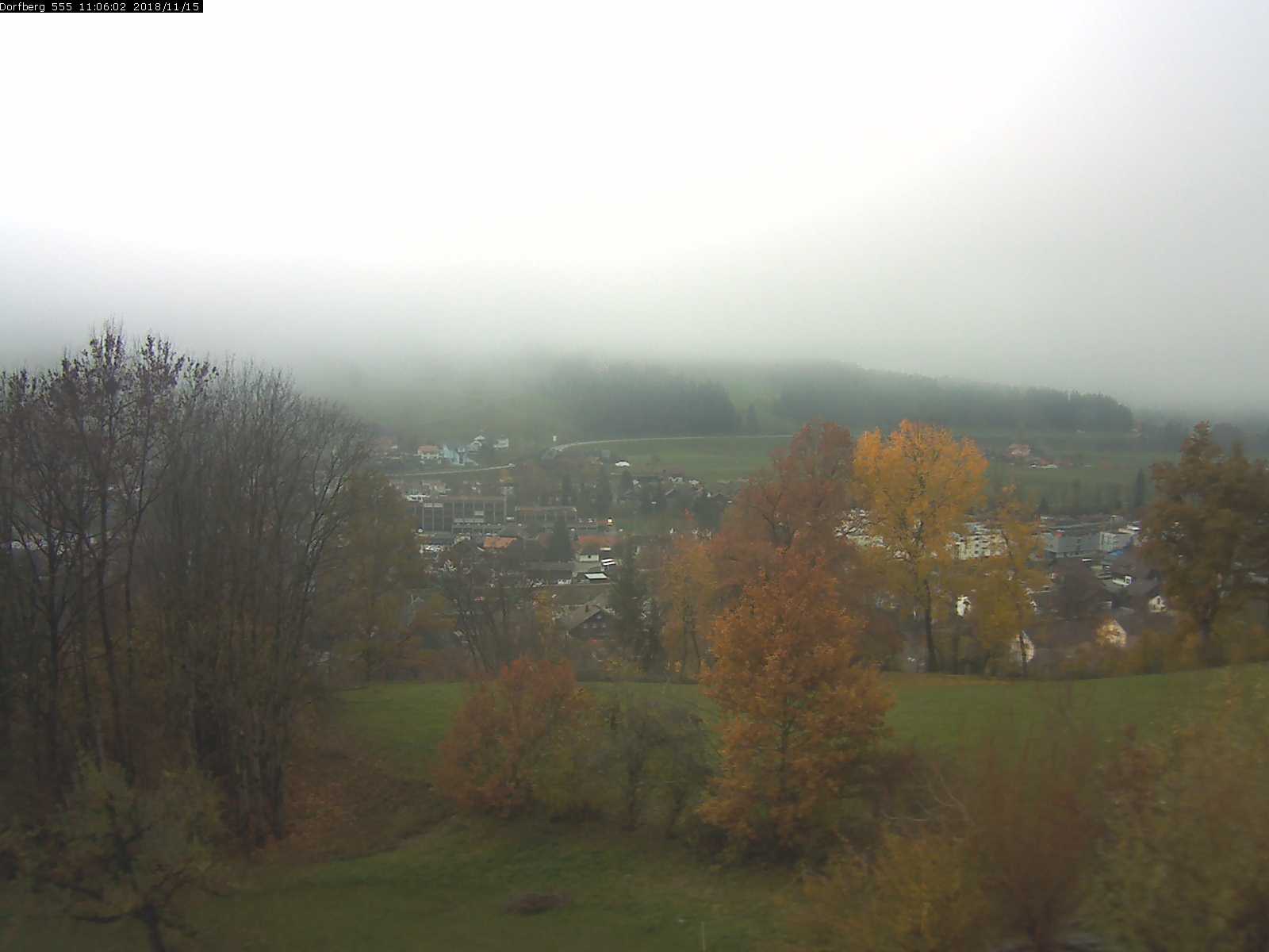 Webcam-Bild: Aussicht vom Dorfberg in Langnau 20181115-110601