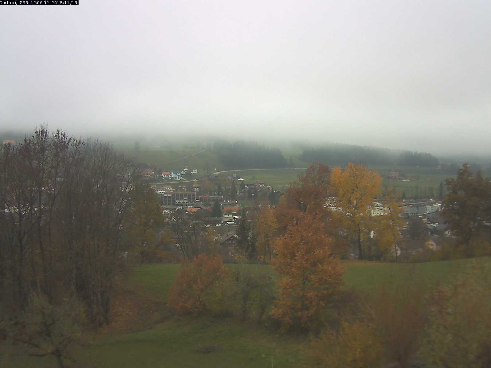 Webcam-Bild: Aussicht vom Dorfberg in Langnau 20181115-120601