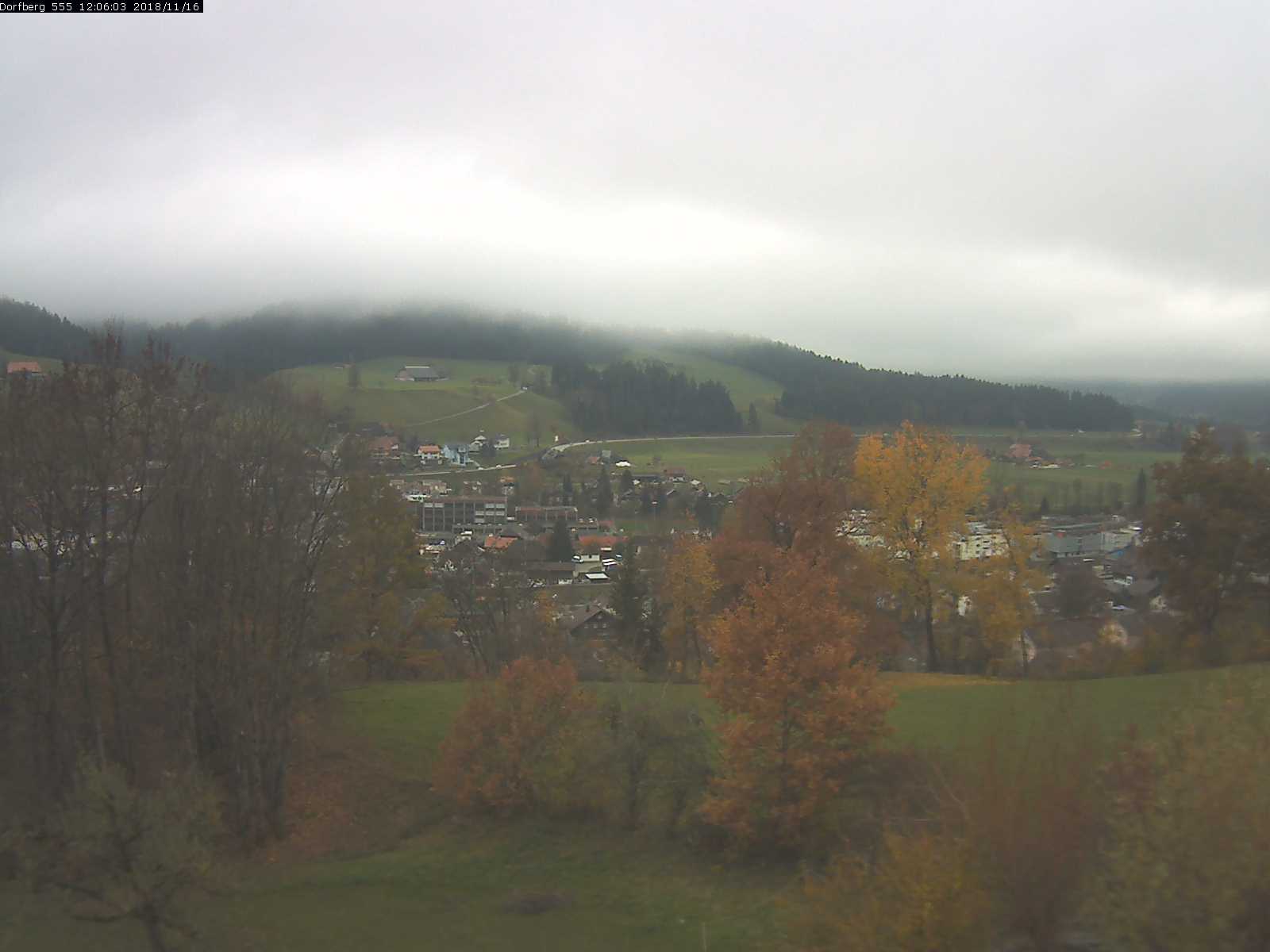 Webcam-Bild: Aussicht vom Dorfberg in Langnau 20181116-120602