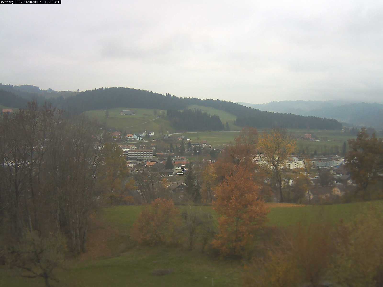 Webcam-Bild: Aussicht vom Dorfberg in Langnau 20181118-160601