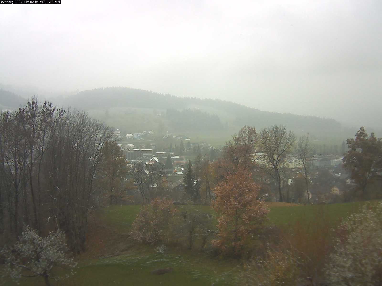 Webcam-Bild: Aussicht vom Dorfberg in Langnau 20181119-120601