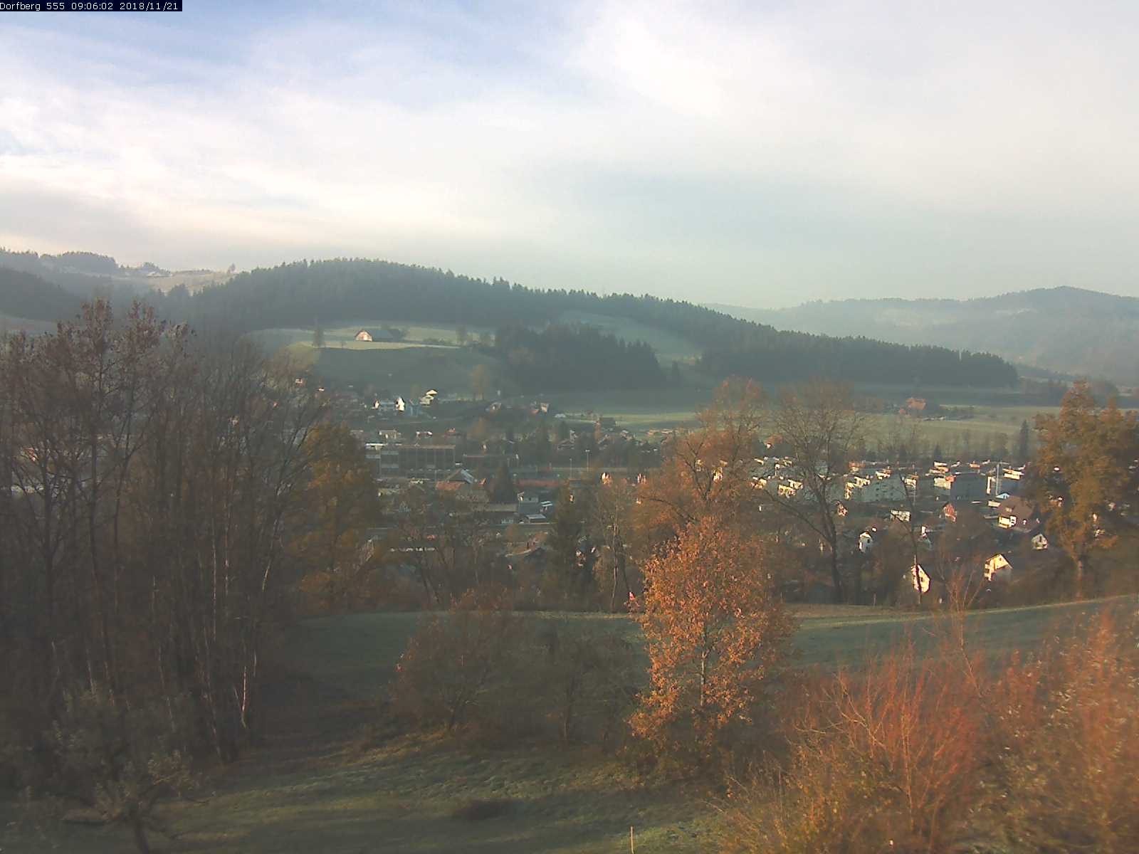 Webcam-Bild: Aussicht vom Dorfberg in Langnau 20181121-090601