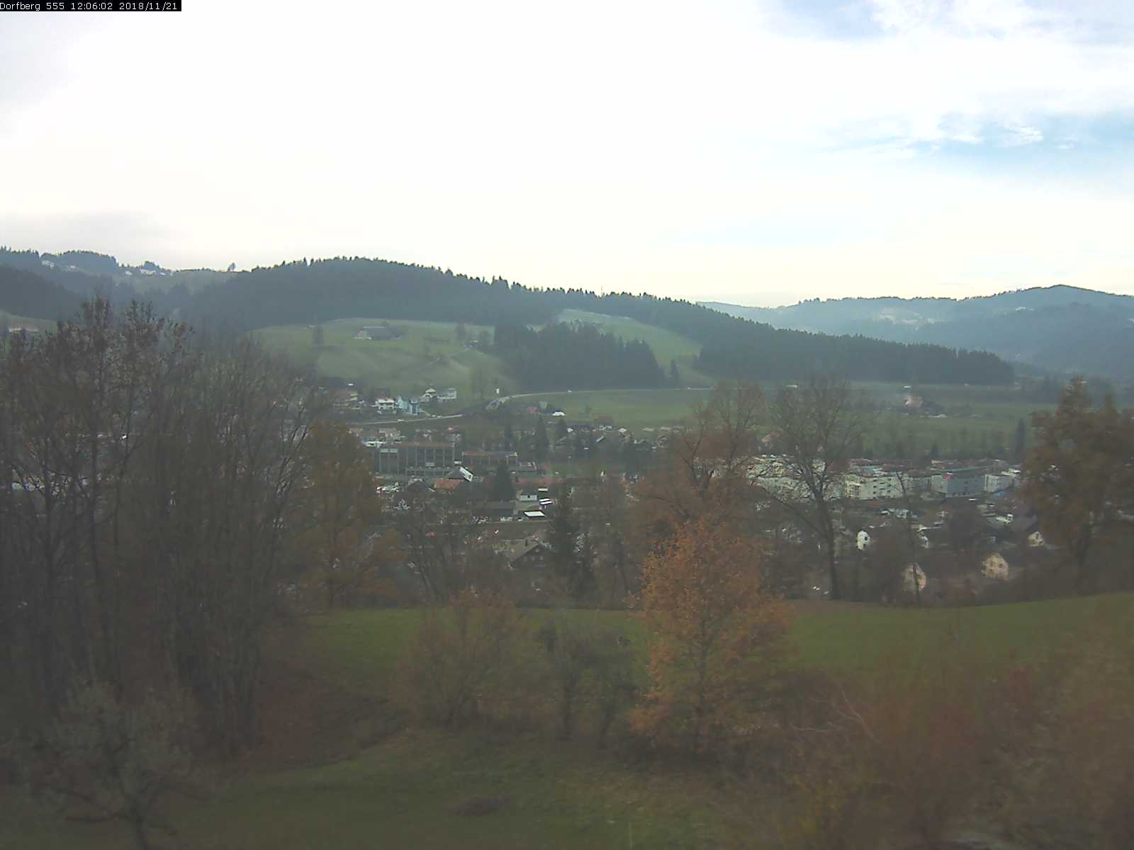 Webcam-Bild: Aussicht vom Dorfberg in Langnau 20181121-120601