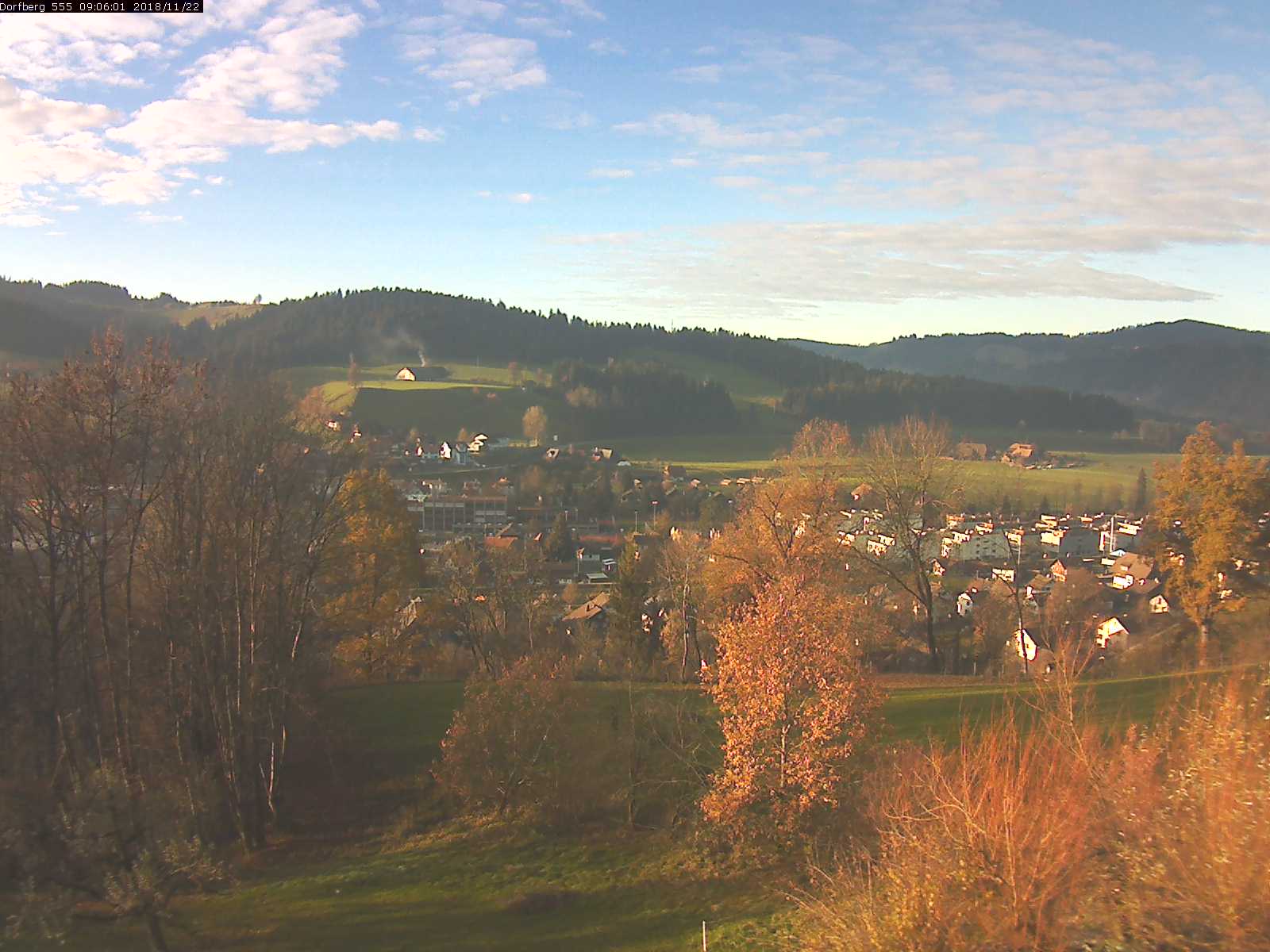Webcam-Bild: Aussicht vom Dorfberg in Langnau 20181122-090601