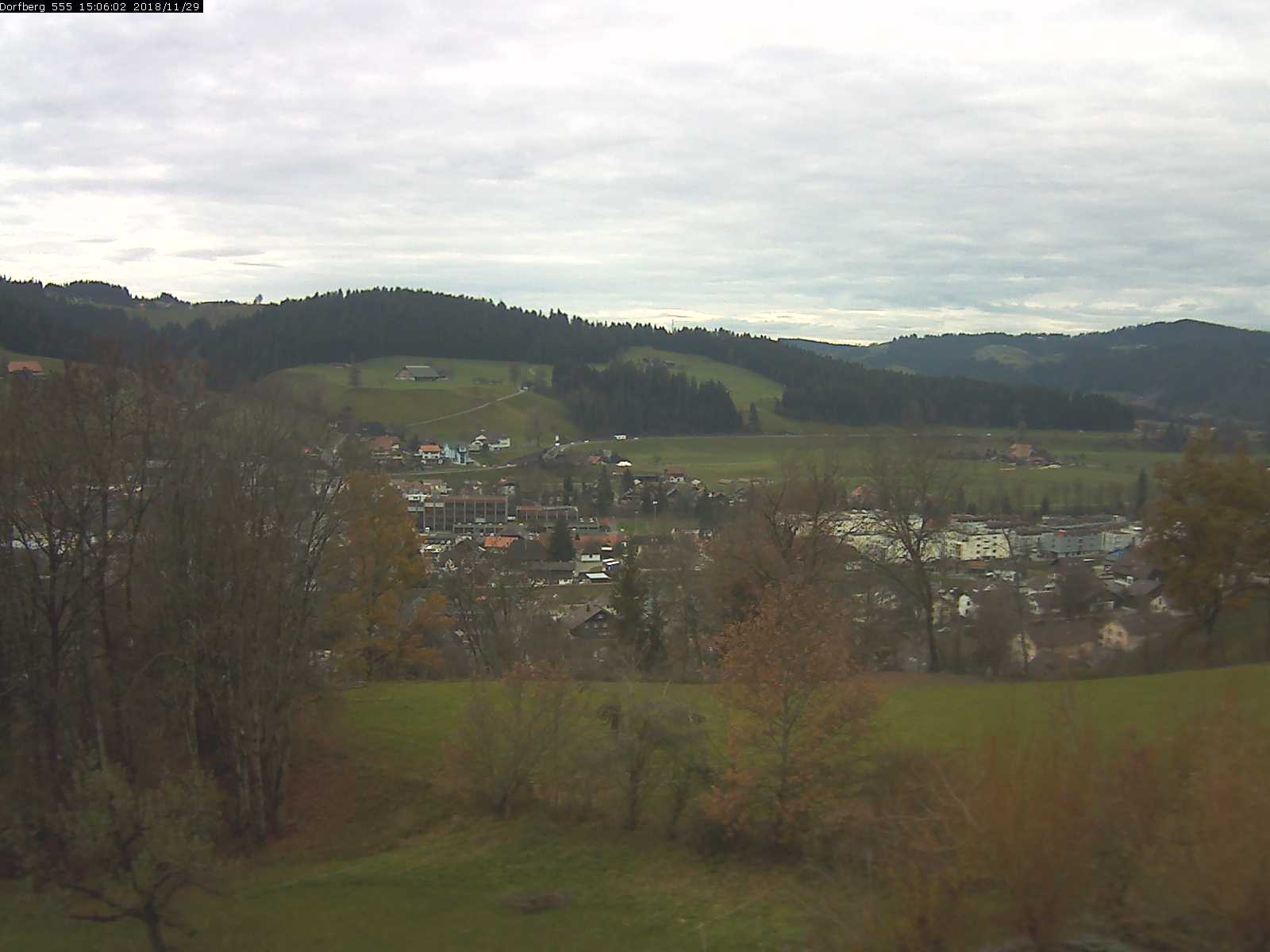 Webcam-Bild: Aussicht vom Dorfberg in Langnau 20181129-150601