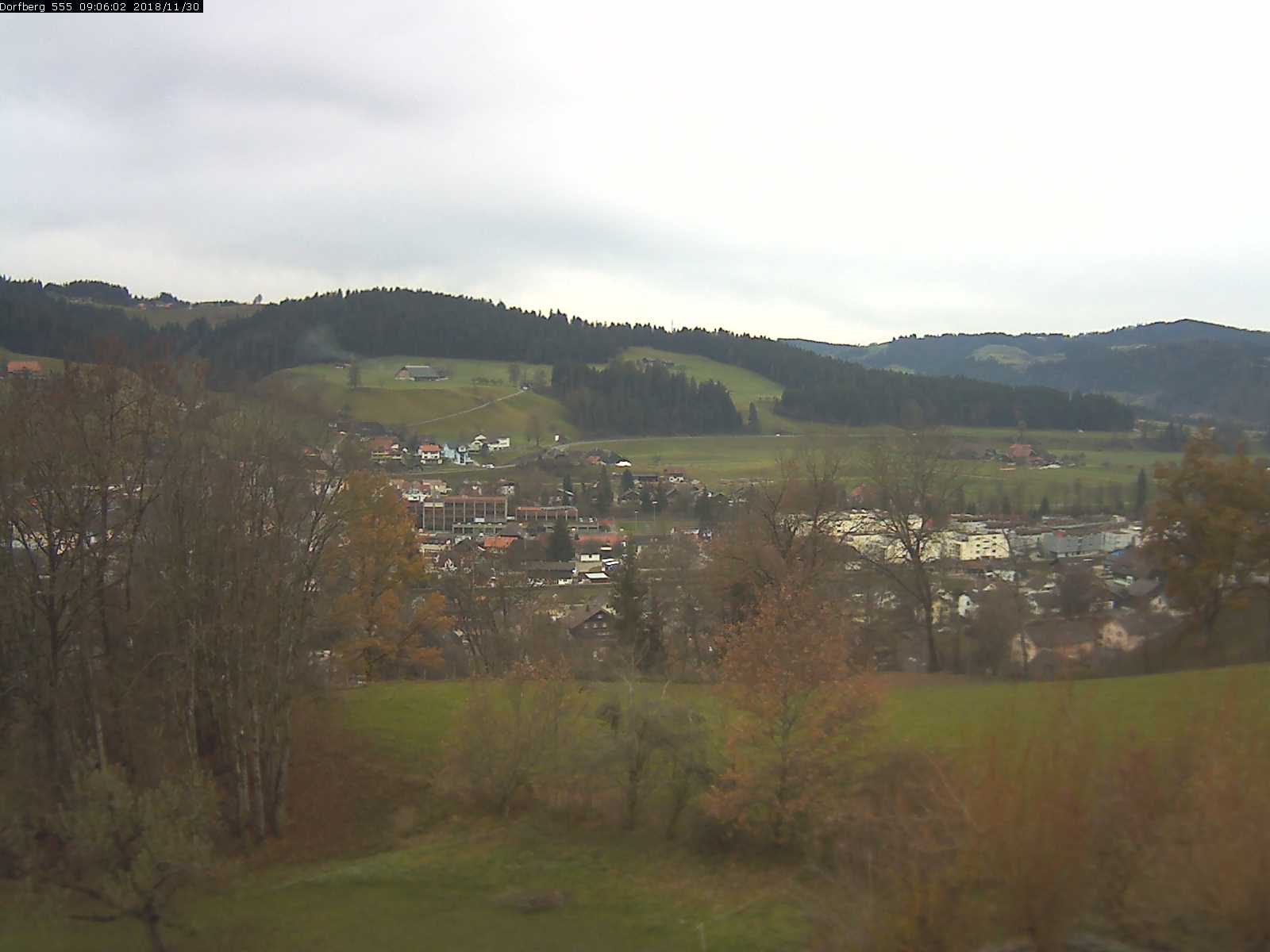 Webcam-Bild: Aussicht vom Dorfberg in Langnau 20181130-090601