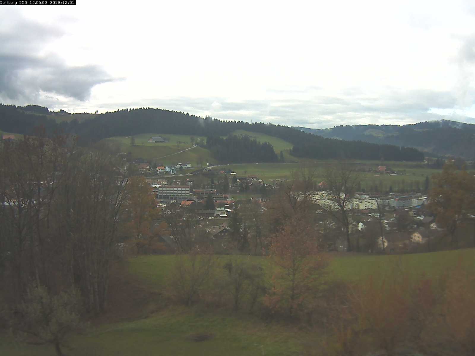 Webcam-Bild: Aussicht vom Dorfberg in Langnau 20181201-120601