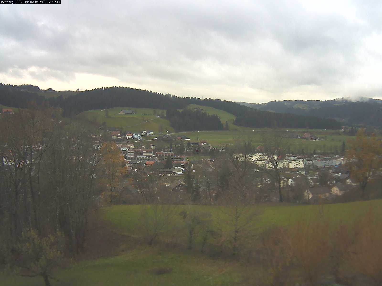 Webcam-Bild: Aussicht vom Dorfberg in Langnau 20181204-090601