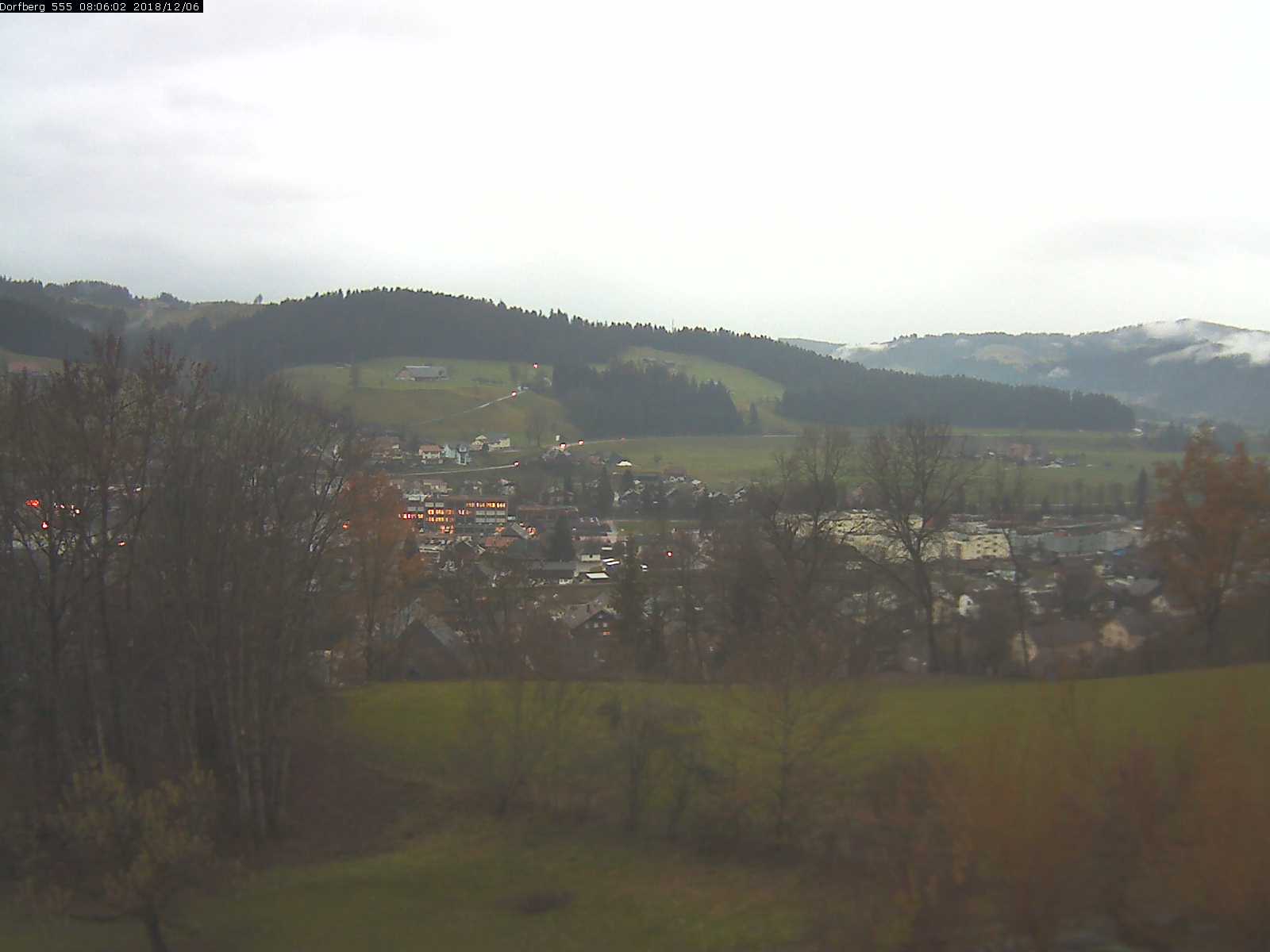 Webcam-Bild: Aussicht vom Dorfberg in Langnau 20181206-080601