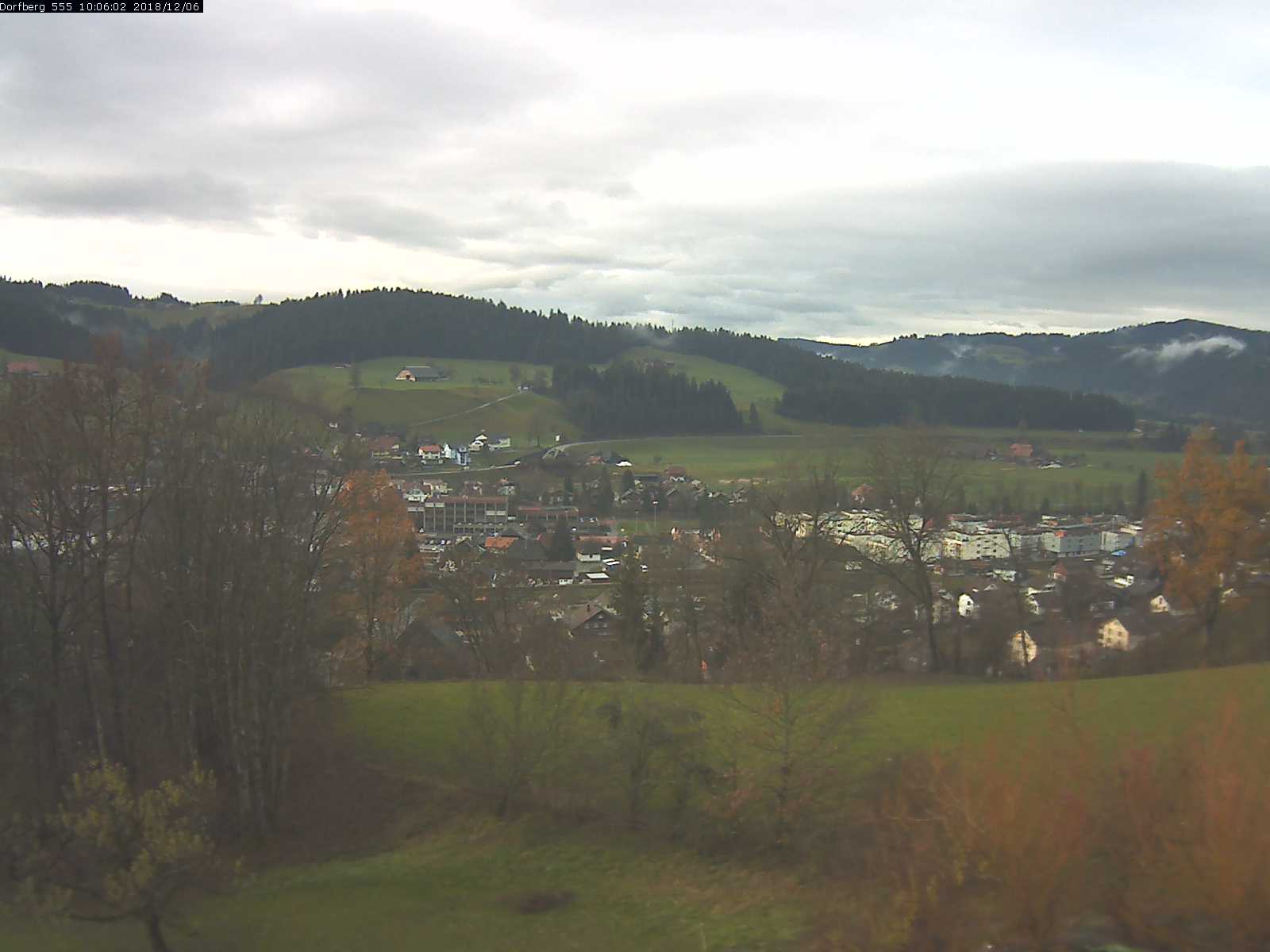 Webcam-Bild: Aussicht vom Dorfberg in Langnau 20181206-100601