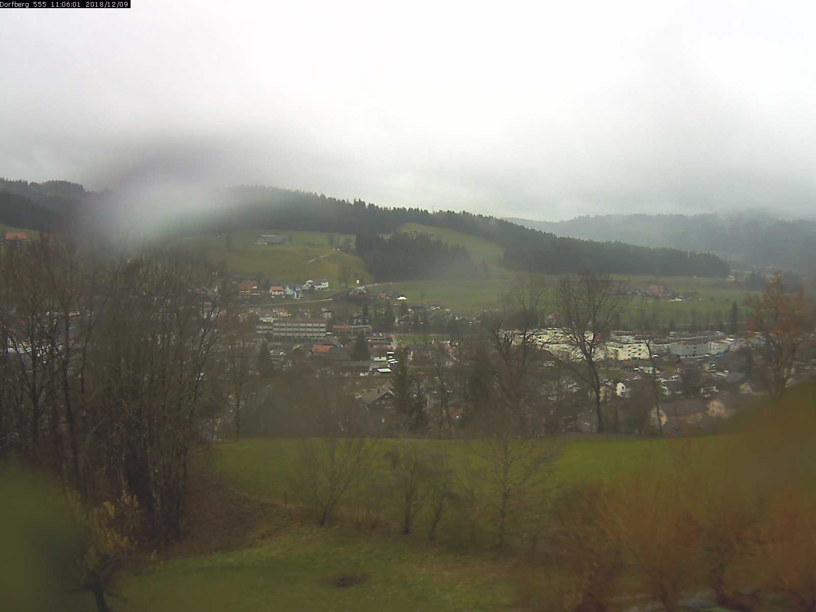 Webcam-Bild: Aussicht vom Dorfberg in Langnau 20181209-110601