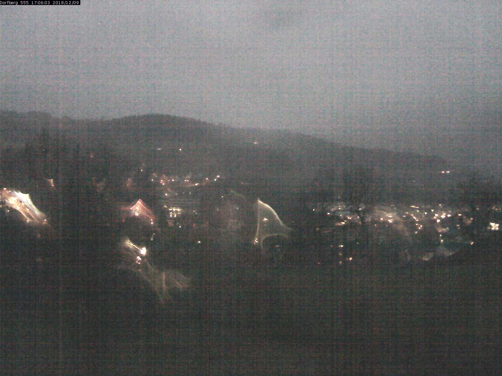 Webcam-Bild: Aussicht vom Dorfberg in Langnau 20181209-170601