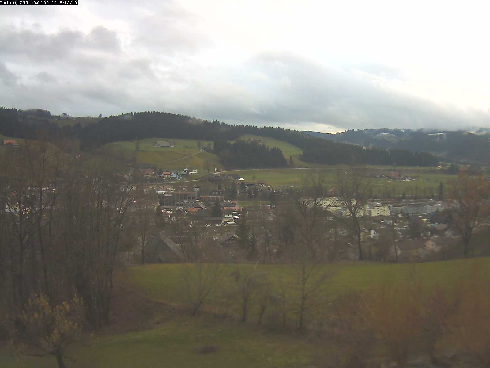 Webcam-Bild: Aussicht vom Dorfberg in Langnau 20181210-160601