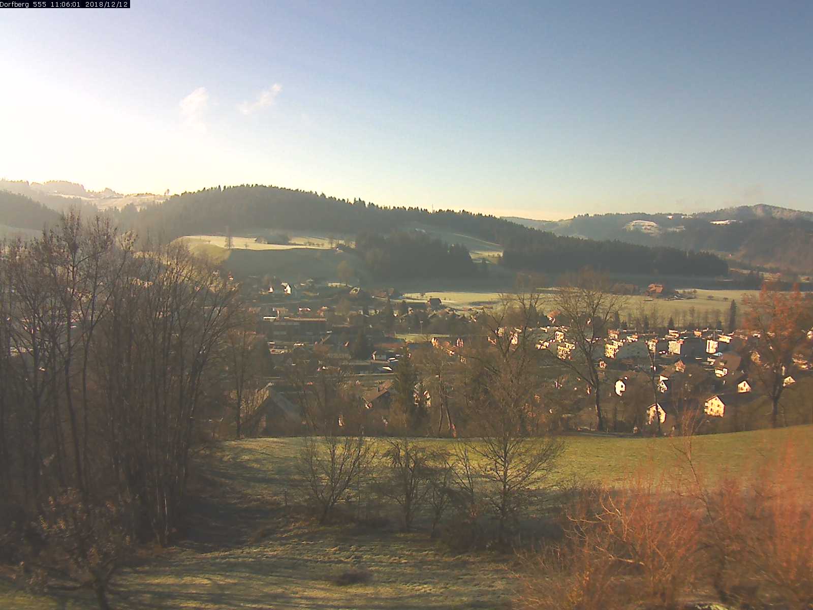 Webcam-Bild: Aussicht vom Dorfberg in Langnau 20181212-110601