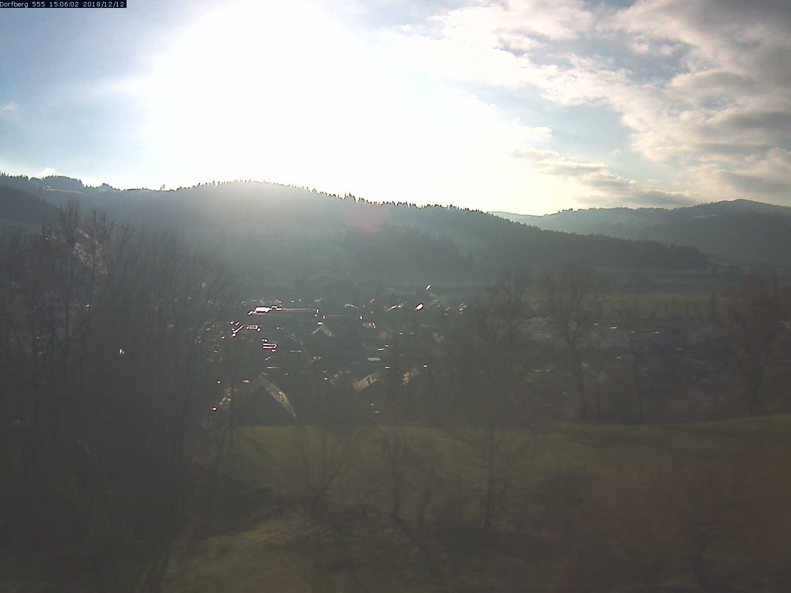 Webcam-Bild: Aussicht vom Dorfberg in Langnau 20181212-150601