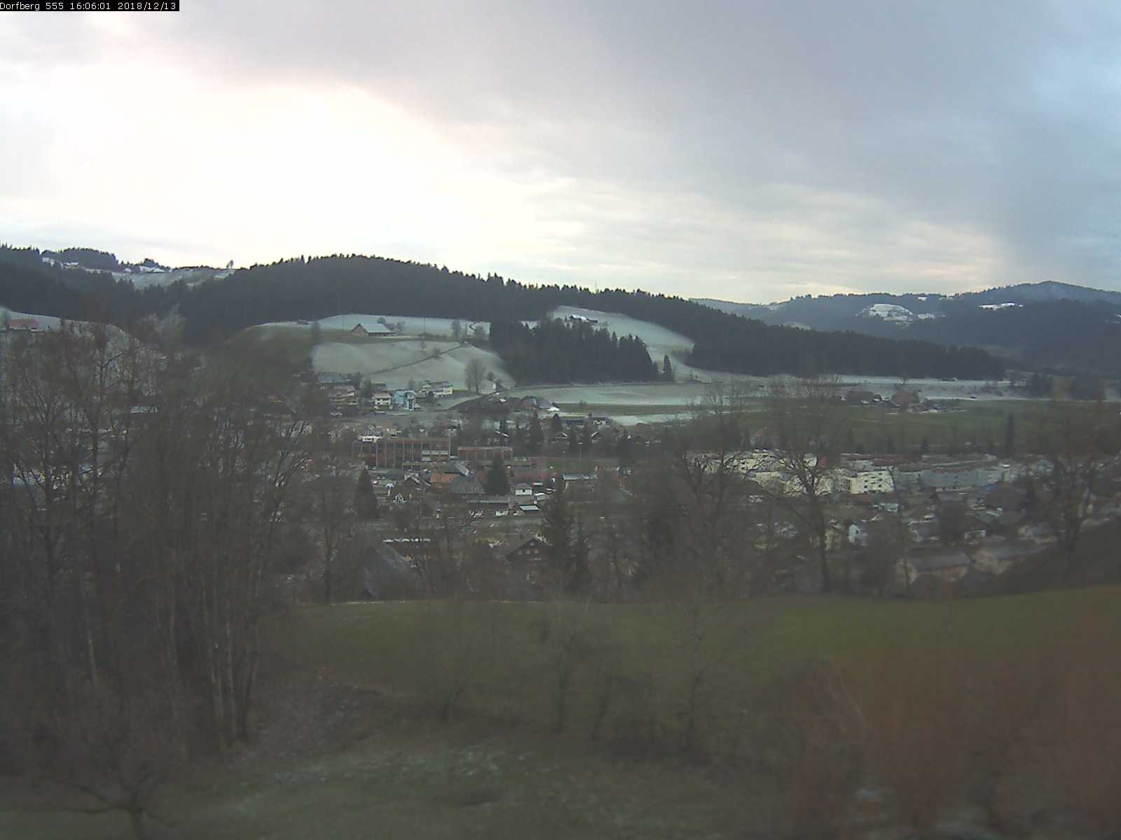 Webcam-Bild: Aussicht vom Dorfberg in Langnau 20181213-160601