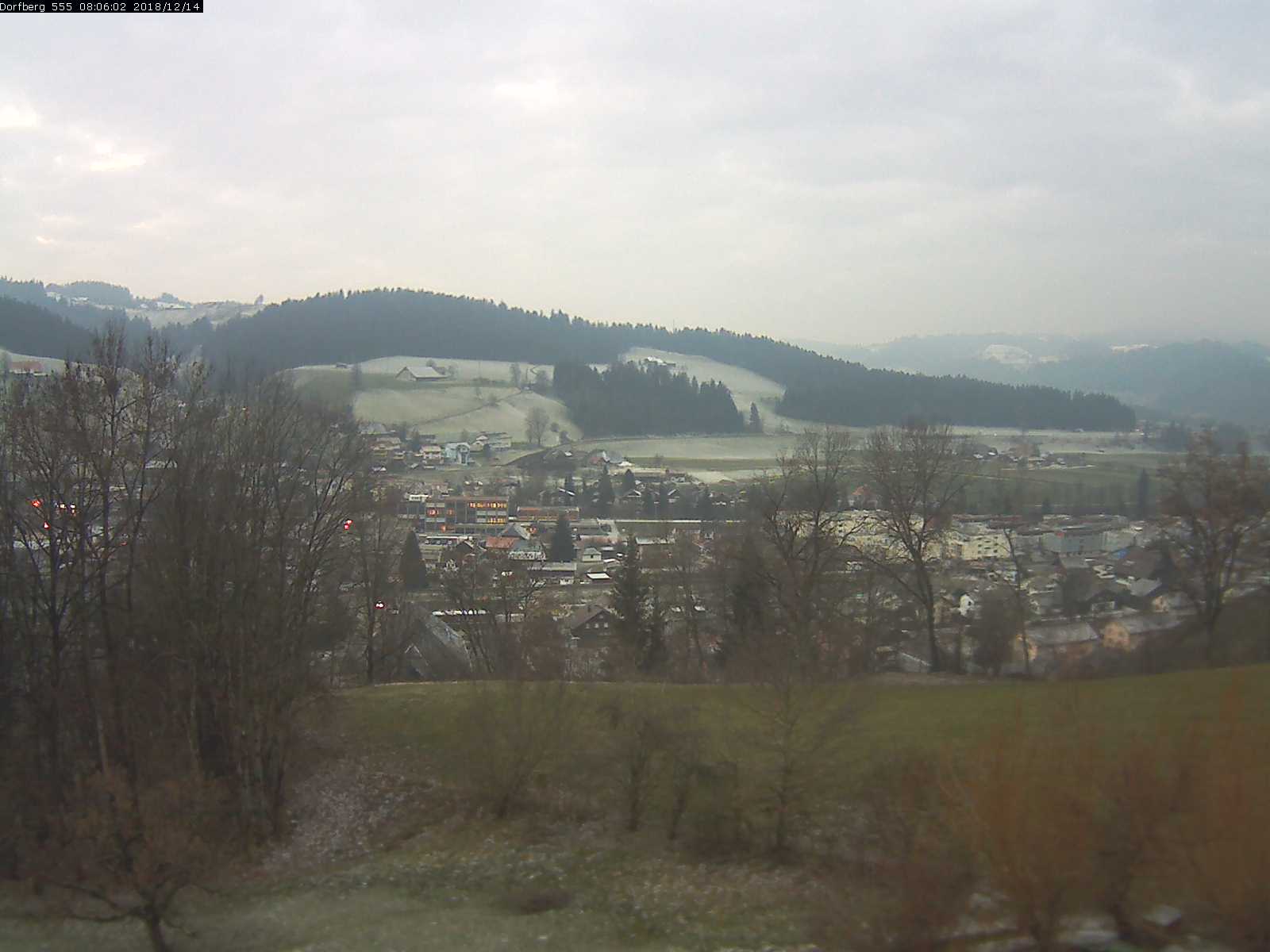 Webcam-Bild: Aussicht vom Dorfberg in Langnau 20181214-080601