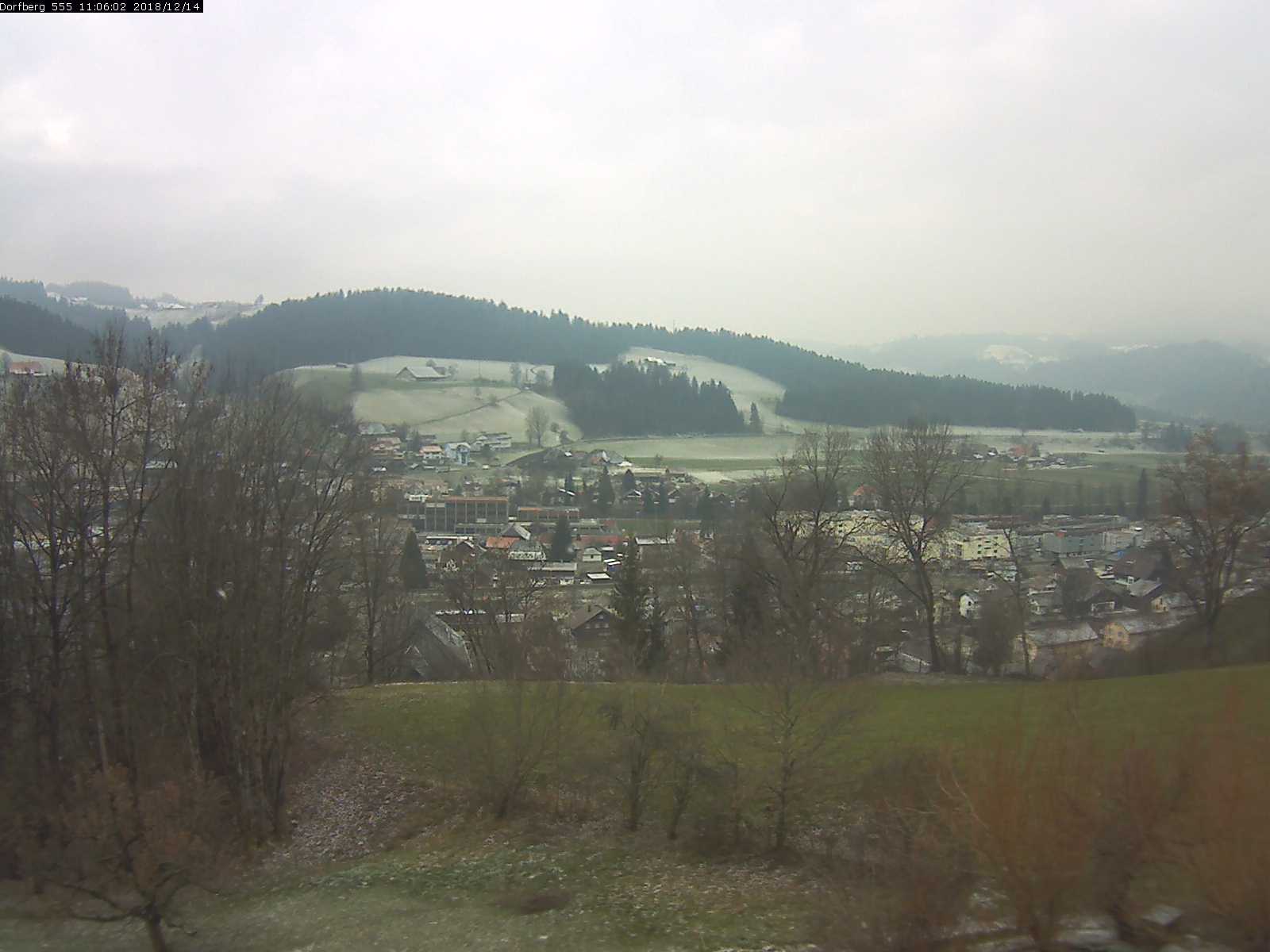 Webcam-Bild: Aussicht vom Dorfberg in Langnau 20181214-110601